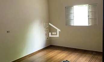 Imagem 4: Casa com 3 Quarto(s) e 2 banheiro(s) para Alugar, 90 m² por R$ 2445 / Mês
