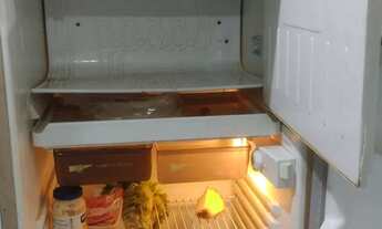 Imagem 5: Vendo geladeira com 350 l