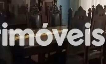 Imagem 7: Casa ampla com dois níveis e excelente distribuição de espaços