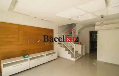 Imagem: Casa em Condomínio com 3 Suítes, Varanda