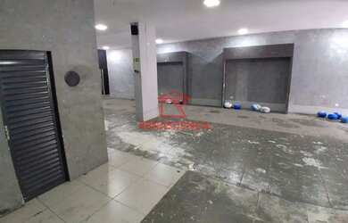 Imagem: Loja de rua Estrada Intendente Magalhães