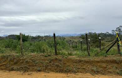 Imagem: Terreno na entrada do Valle Encantado com