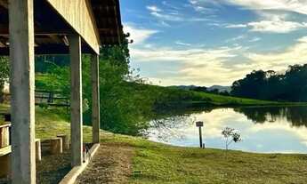 Imagem: Lotes de 1.000m² em condomínio fechado