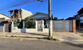 Imagem: Casa com 2 quartos cozinha planejada e garagem