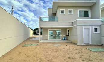 Imagem 7: Você deseja uma casa em condomínio com muito terreno? Confere essa!