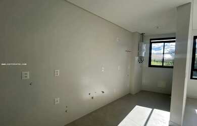 Imagem 6: Apartamento para Venda em Florianópolis, Carvoeira, 2 dormitórios, 1 suíte, 2 banheiros, 1