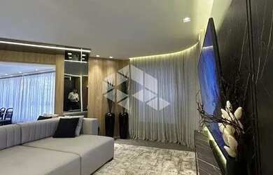 Imagem 5: Apartamento com 4 dormitórios sendo 2 suítes e 2 vagas de garagem em Itapema