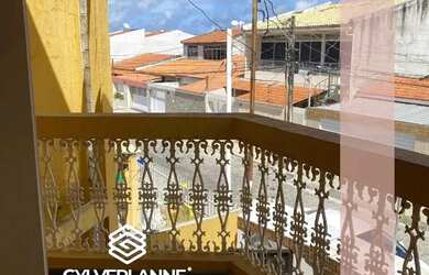 Imagem 3: Casa à venda em rua pública