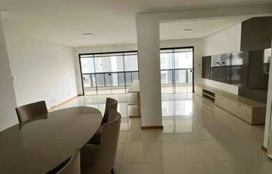 Imagem: Ed Maiori - Andar alto