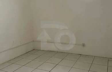 Imagem 7: Ponto Comercial com Apartamento no Bairro Luzia - 125m², 2 Quartos e 2 Banheiros