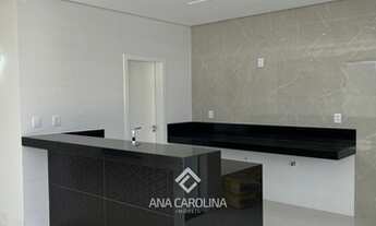 Imagem 3: RB Casa de Esquina com Excelente Padrão de Acabamento no Panorama