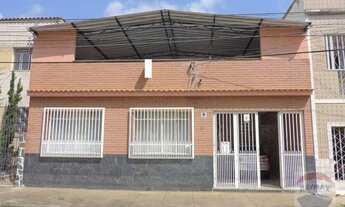 Imagem: Casa com 3 quartos com suíte e garagem