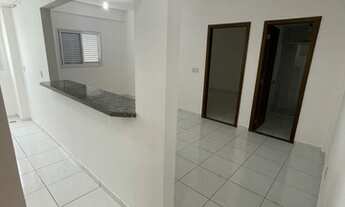 Imagem 1: Alugo amplo apto com 1 quarto,banheiro,sala,cozinha,área de serviço e garagem