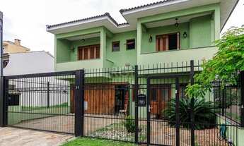 Imagem: BELISSÍMA CASA DE 3 DORMITÓRIOS NO BAIRRO