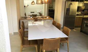 Imagem 3: Casa com 210 metros 3 Suites 3 vagas area gourmet