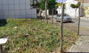 Imagem 2: Lote 220m <br>Bairro Castanheiras - Gv<br>próximo a pracinha do bairro.<br