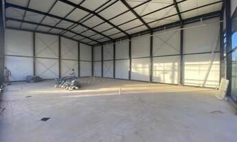 Imagem: Alugo Galpão Comercial 432 m2 pé direito