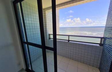 Imagem 2: Apto disponível para aluguel, de frente para o mar, com área de lazer completa, varanda 1