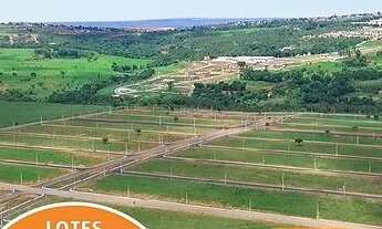 Imagem 2: Lotes ao lado de shopping e da CPE da PM de Goiás em Águas Lindas