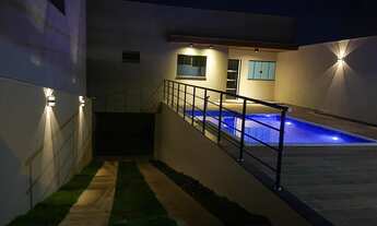 Imagem 2: Casa para venda tem 213 metros quadrados com 3 quartos