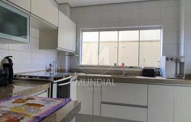 Imagem 3: Casa (sobrado em condominio) 3 dormitórios/suite, cozinha planejada, portaria 24 horas, em