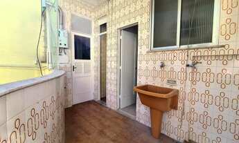 Imagem 2: Apartamento para venda tem 110 metros quadrados com 2 quartos em Copacabana - Rio de Janei