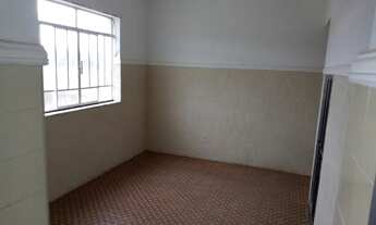 Imagem 4: LC142 - Casa com quadro dormitórios em excelente local