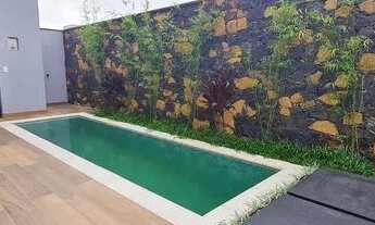 Imagem 2: Casa de condomínio para venda possui 232 metros quadrados com 4 quartos