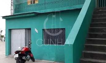 Imagem: CASA COM PRIMEIRO ANDAR E TRÊS CASAS EM