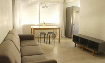 Imagem 3: Um dormitorio mobiliado