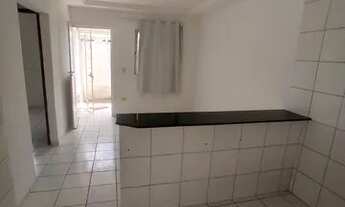 Imagem 2: Casa para aluguel com 2 quartos, Próximo à Praia