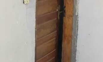 Imagem: Casa 2/4 no bairro papagaio a 500 metros