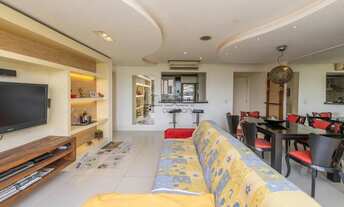 Imagem 2: Apartamento 3 Dormitórios no bairro Petrópolis