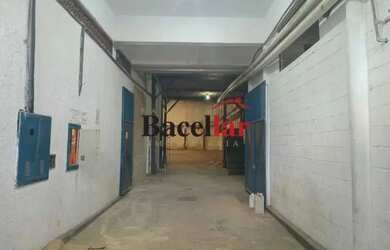 Imagem 2: VENDO GALPÃO DE 2200m² EM CASCADURA