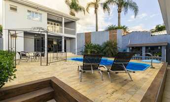 Imagem 1: Casa no Jardim Carvalho com Piscina e Edícula