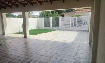 Imagem 7: Imóvel para aluguel possui 150 metros quadrados com 3 quartos