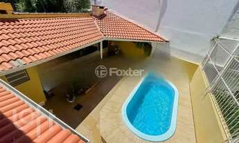 Imagem 2: Vendo Excelente casa 3 quartos suíte 4 garagens 261m² privativos no Bairro Chácara das Ped