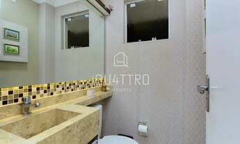 Imagem 6: Sobrado de frente pra no bairro Santa Cândida, CURITIBA - PR