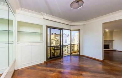 Imagem 7: Apartamento para venda em Santa Cecília com 4 quartos, sendo 2 suítes , 270m²