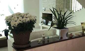 Imagem 2: Casa à venda em Santana de Parnaíba, Alphaville, com 4 suítes, com 420 m², Residencial Trê