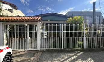 Imagem 2: Casa à Venda no bairro Sarandi