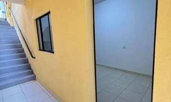 Imagem 4: Kitnet para Locação em Embu das Artes, Cercado Grande, 2 dormitórios, 1 banheiro