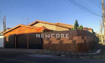 Imagem 2: Casa em Rua José Francisco Moreira - Jardim das Bandeiras - Taubaté/SP