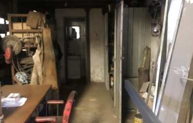 Imagem: Barracão 220 m2 com pé direito 4 metros