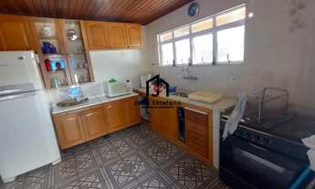 Imagem 4: Casa com 5 dormitórios sendo 1 suíte no bairro Vila Santa Cruz em Campos do Jordão