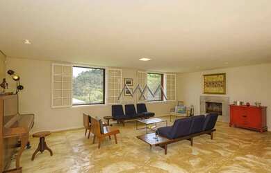 Imagem 3: Casa á Venda no Condomínio Ouro Velho Mansões com 3 Suítes - 336m²