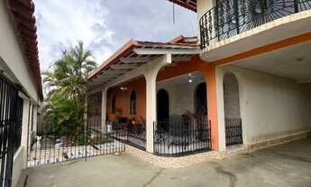 Imagem 7: Casa Comercial de Esquina 500m² c/ 5 Quartos sendo 3 Suítes MOBILIADA no Planalto