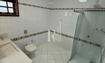 Imagem 6: Casa de dois pisos com 03 dormitórios, semi-mobiliada e com alto padrão de acabamento, Uni