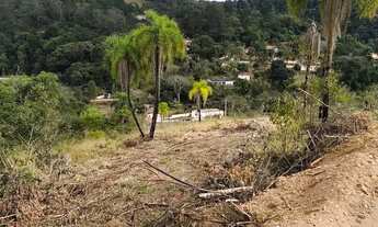 Imagem 3: Lote de 1.000m² com Paisagem Natural no Interior