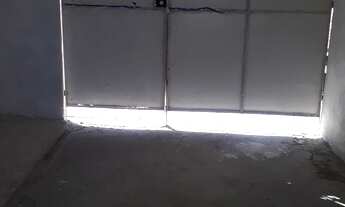 Imagem: Vende-se uma enorme casa com loja funcionando